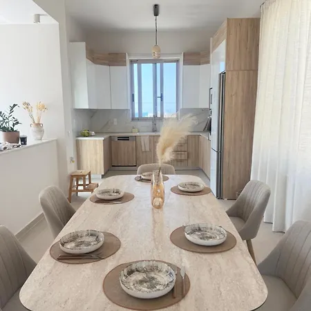 Kosnian With Jeep Renegade Hybrid Ziparion