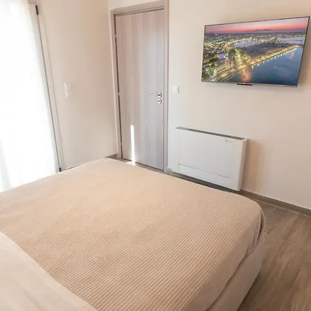 Kosnian With Jeep Renegade Hybrid Villa *