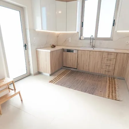 Kosnian With Jeep Renegade Hybrid