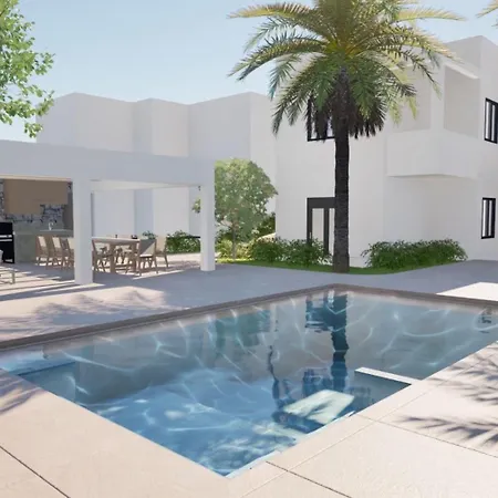 Villa Kosnian With Jeep Renegade Hybrid *