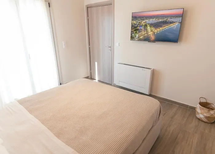 Kosnian With Jeep Renegade Hybrid Villa *